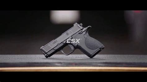 Smith & Wesson CSX TV Spot, 'Ideal Everyday Carry'