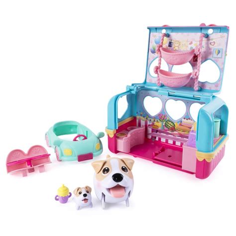 Spin Master Chubby Puppies Vacation Camper Playset logo