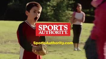 Sports Authority TV commercial - Porque en equipo todo se puede