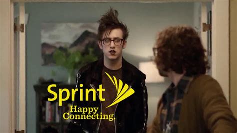 Sprint Framily Plan TV Spot, 'Gordon' Ft. Judy Greer featuring Kyle Mooney