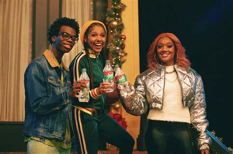 Sprite TV Spot, 'The Sprite Holiday Special: Cousin Music Magic' featuring Miah Blake (onetakeblvke)