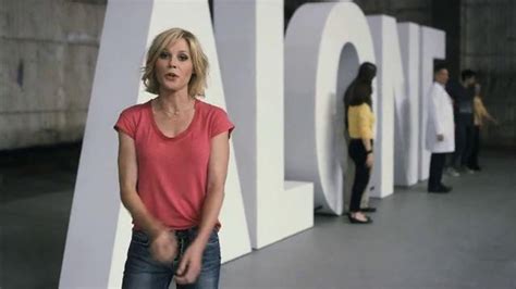 Stand Up 2 Cancer TV Spot, 'Corre'