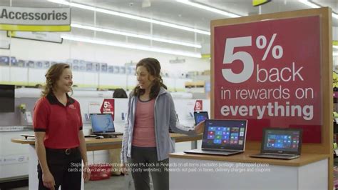 Staples Rewards TV commercial - At the Gym