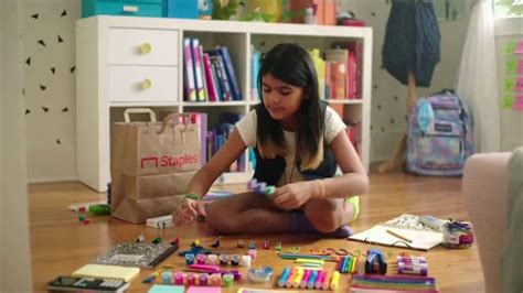 Staples TV Spot, 'School Goes On: Crayola'