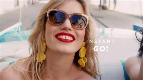 Sunglass Hut TV Spot, 'Gifting Comes in Every Shade' created for Sunglass Hut