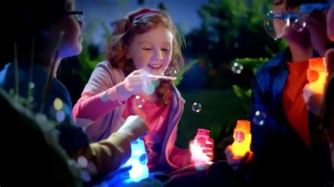 Super Miracle Bubbles Glow TV Commercial featuring Skylar Keesee