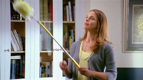 Swiffer 360 Duster Extender TV Spot, 'Attic' Song by The Isley Brothers featuring Blaze Berdahl