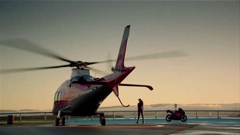 T-Mobile TV Spot, 'Helicopter' Song by Queens of the Stone Age