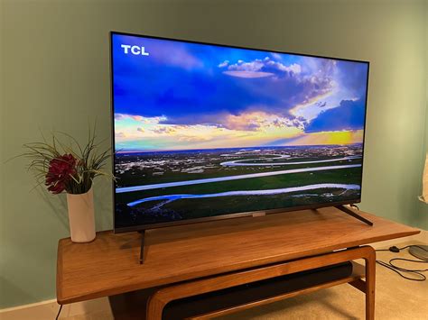 TCL USA 6-Series 4K QLED Dolby Vision HDR Smart Roku TV