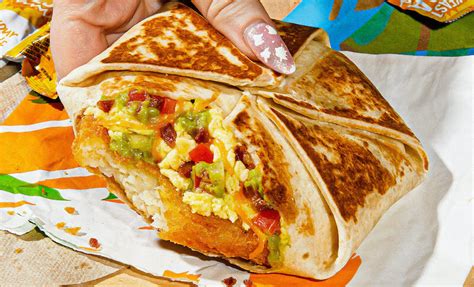 Taco Bell Breakfast Crunchwrap logo