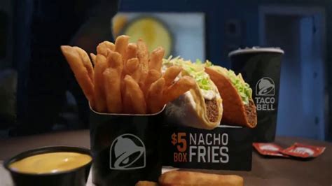 Taco Bell Nacho Fries $5 Box TV commercial - Mentiras con Josh Duhamel