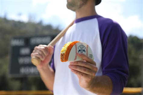 Taco Bell Steal a Base, Steal a Taco TV Spot, '2016 World Series'