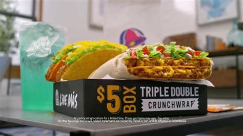 Taco Bell Triple Double Crunchwrap Box TV Spot, 'Movie Theater' featuring James Skinner