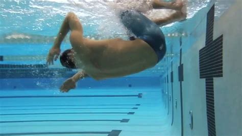 Talkspace TV Spot, 'Swim, Win Gold, Repeat: Start Today' Ft. Michael Phelps featuring Michael Phelps