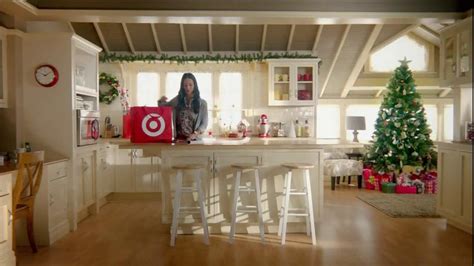 Target TV Spot, 'Heroes Wrapping Presents'