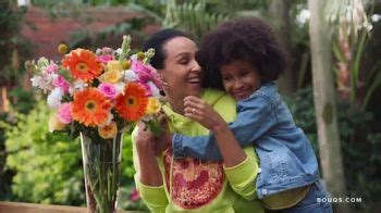 The Bouqs Company TV Spot, 'Mother's Day: Mom's Pretend Like Face'