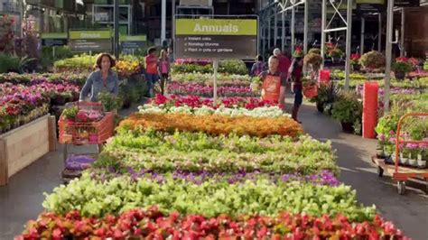 The Home Depot Spring Black Friday TV Spot, 'Mulch and Patio Set'