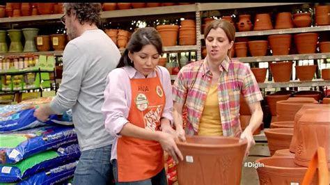 The Home Depot TV Spot, 'Potting Project' featuring Danielle Hoover