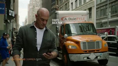 Tommie Copper TV Spot, 'Don't Let Pain Stop You: 20 Off' Featuring Christopher Meloni