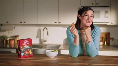 Town House Crackers TV Spot, 'Craving Adventure: Dipping Thins' created for Town House Crackers