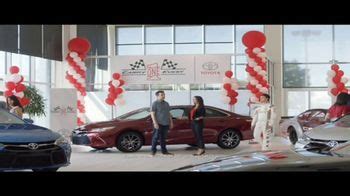 Toyota Camry One Event TV Spot, 'Campeón' con Daniel Suárez [T2] featuring Daniel Suárez