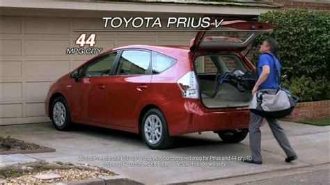Toyota Prius V TV commercial - Gladiadores