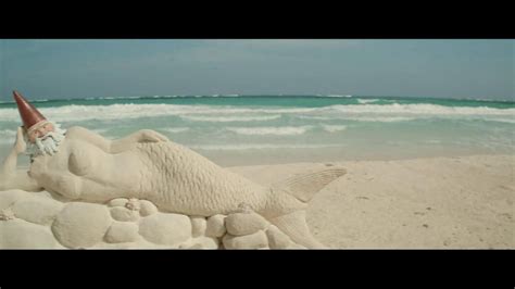 Travelocity TV Commercial Sand Castle