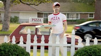 TruGreen TV Spot, 'The Yardleys: Pizza'