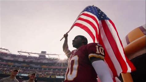 USAA TV Spot, 'Salute to Service Moment: NFL Player Visits'