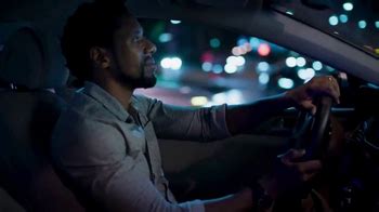 Uber TV Spot, 'Una máquina para hacer dinero' featuring Matthew Um