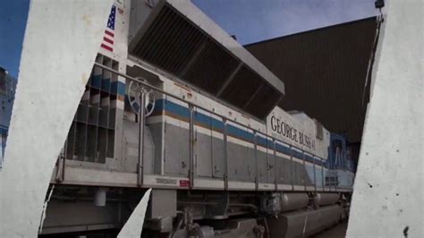 Union Pacific Railroad TV commercial - The George Bush Locomotive