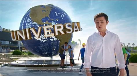Universal Parks & Resorts TV commercial - Déjate Woah