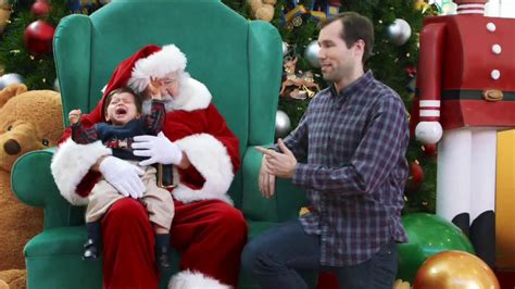 Verizon NFL Mobile TV Spot, 'FOMOF: Santa Claus' featuring David Ebert