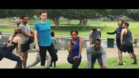 Verizon TV Spot, 'Running Club' Featuring Thomas Middleditch featuring Tyra Colar