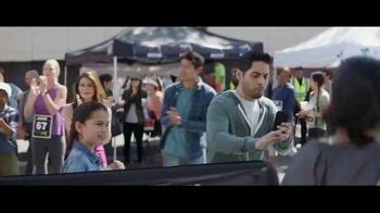 Verizon Unlimited TV Spot, 'Marathon' con Luis Gerardo Méndez featuring Allison Nordahl