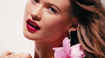Victoria's Secret Very Sexy TV Spot, 'Styles in Neon' Feat. Lais Ribeiro featuring Behati Prinsloo