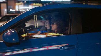 Volkswagen Memorial Day Celebration TV Spot, 'Night Drivers' Song by Class Actress [T2]