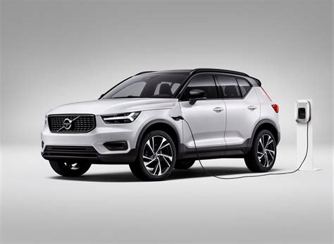 Volvo XC40 Recharge Pure Electric commercials