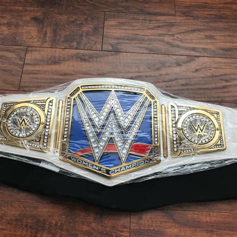 WWE Shop SmackDown Womens Championship Replica Title Belt logo
