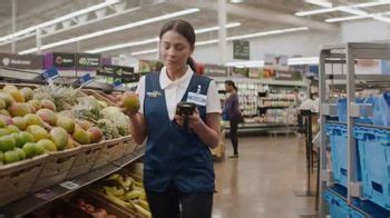 Walmart Grocery Pickup TV Spot, '¡Brasil celebra en grande!' featuring Maile Akana