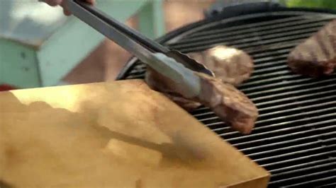 Walmart Steaks TV Spot, 'Steak BBQ' Con Aarón Sánchez