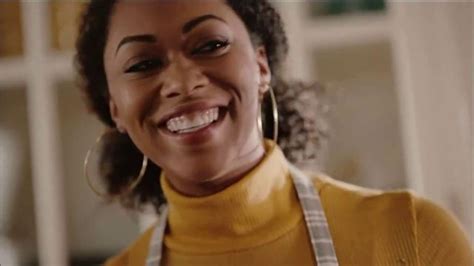 Walmart TV Spot, 'Bad Mama Jama' Song by Carl Carlton featuring Dominique Toney