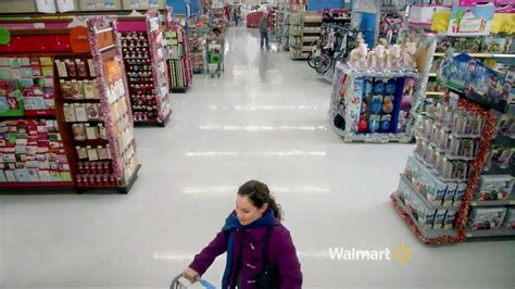 Walmart TV commercial - Mom Owns the Season