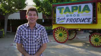 Walmart TV Spot, 'Tapia Brothers Produce'