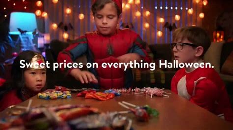 Walmart TV Spot, 'The Halloween Exchange'