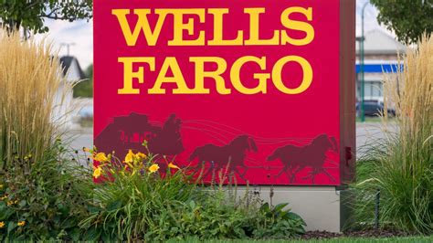 Wells Fargo Control Tower logo