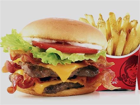 Wendy's Giant Jr. Bacon Cheeseburger Meal logo