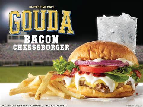Wendy's Gouda Bacon Cheeseburger