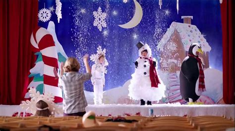 Wendys Mozzarella Chicken Supreme TV commercial - Holiday Play