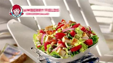 Wendy's Strawberry Fields Chicken Salad TV Spot, 'Summer in a Bowl' featuring Morgan Smith Goodwin